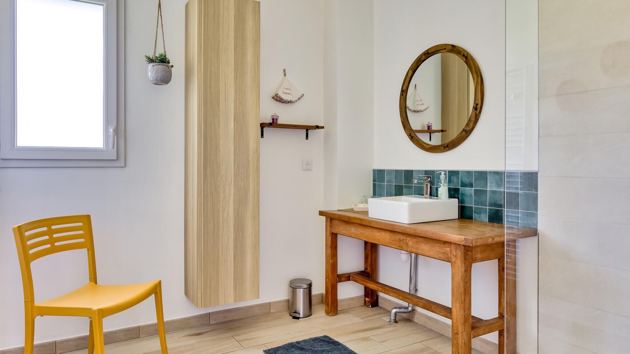 Photo of Bathroom in Boulleville