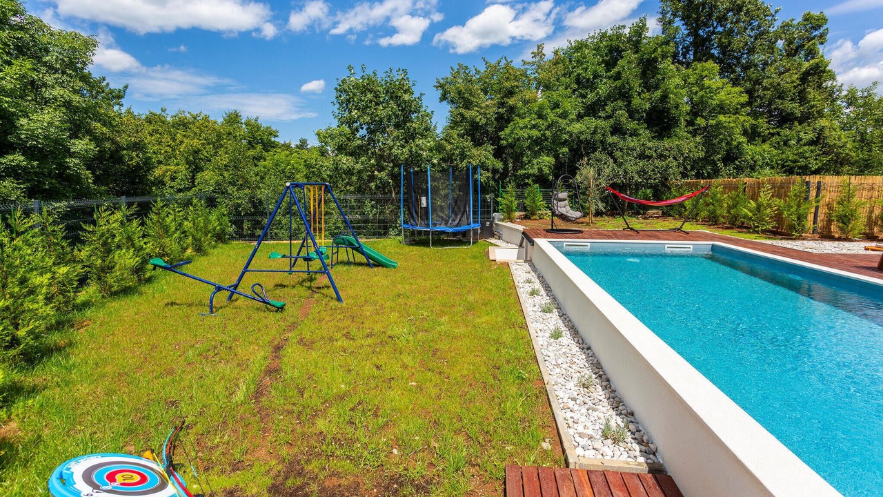 Photo of Outdoor in Mucici