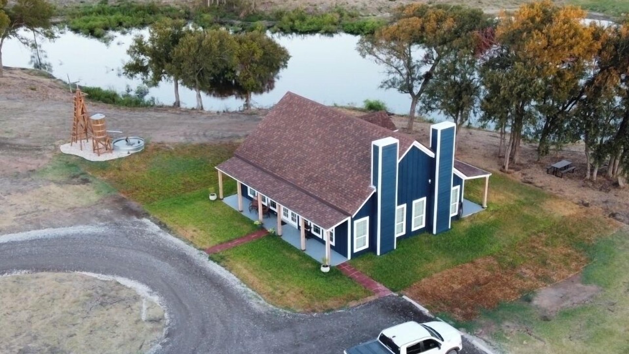 Photo of Outdoor in Riesel