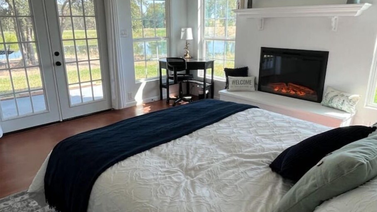 Photo of Bedroom in Riesel