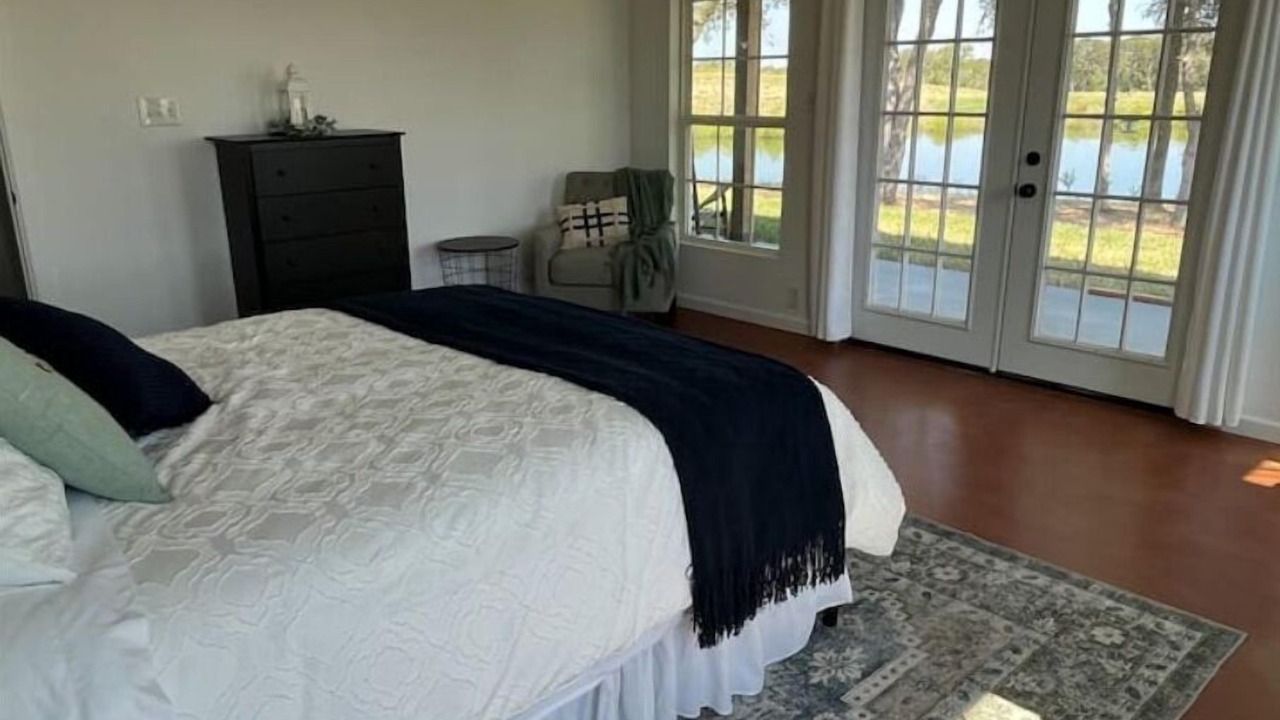 Photo of Bedroom in Riesel
