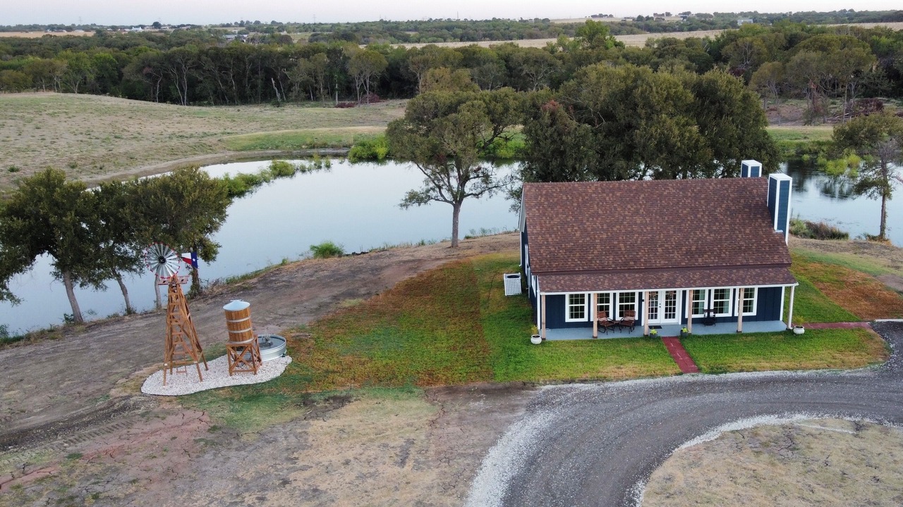 Photo of Outdoor in Riesel