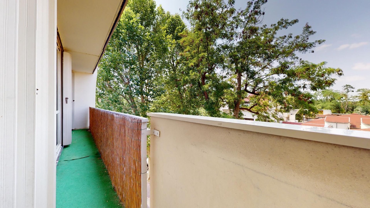 Photo of Outdoor in Cergy