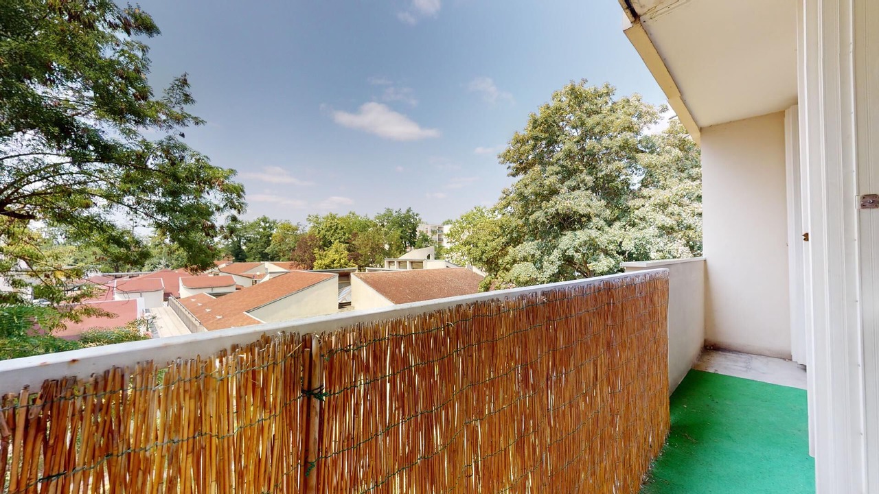 Photo of Outdoor in Cergy