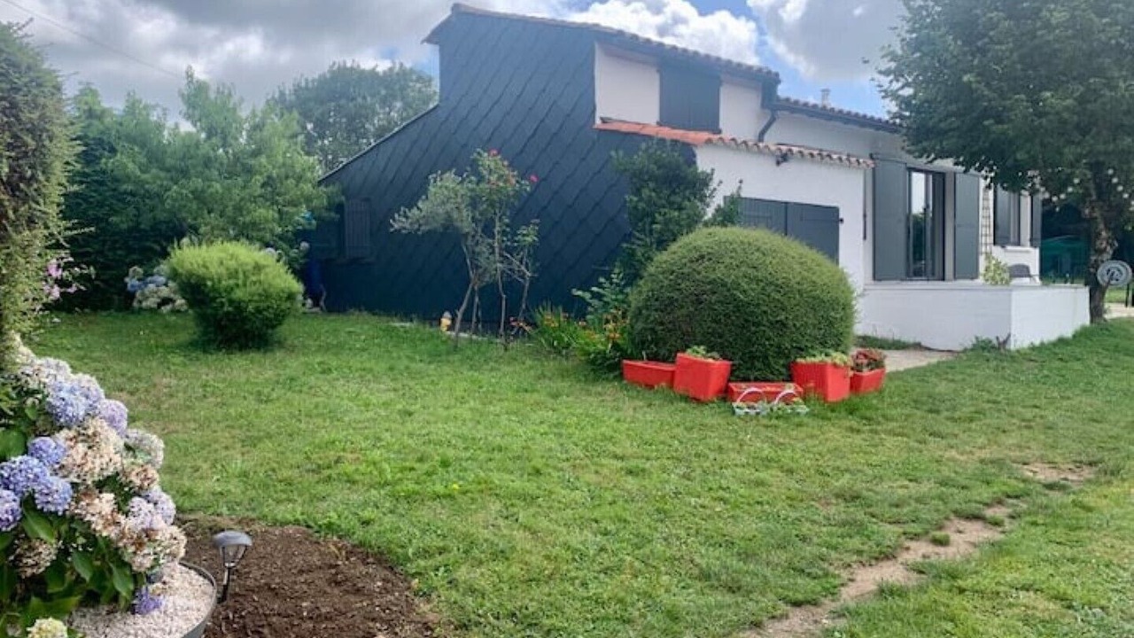 Photo of Outdoor in Les Brunels