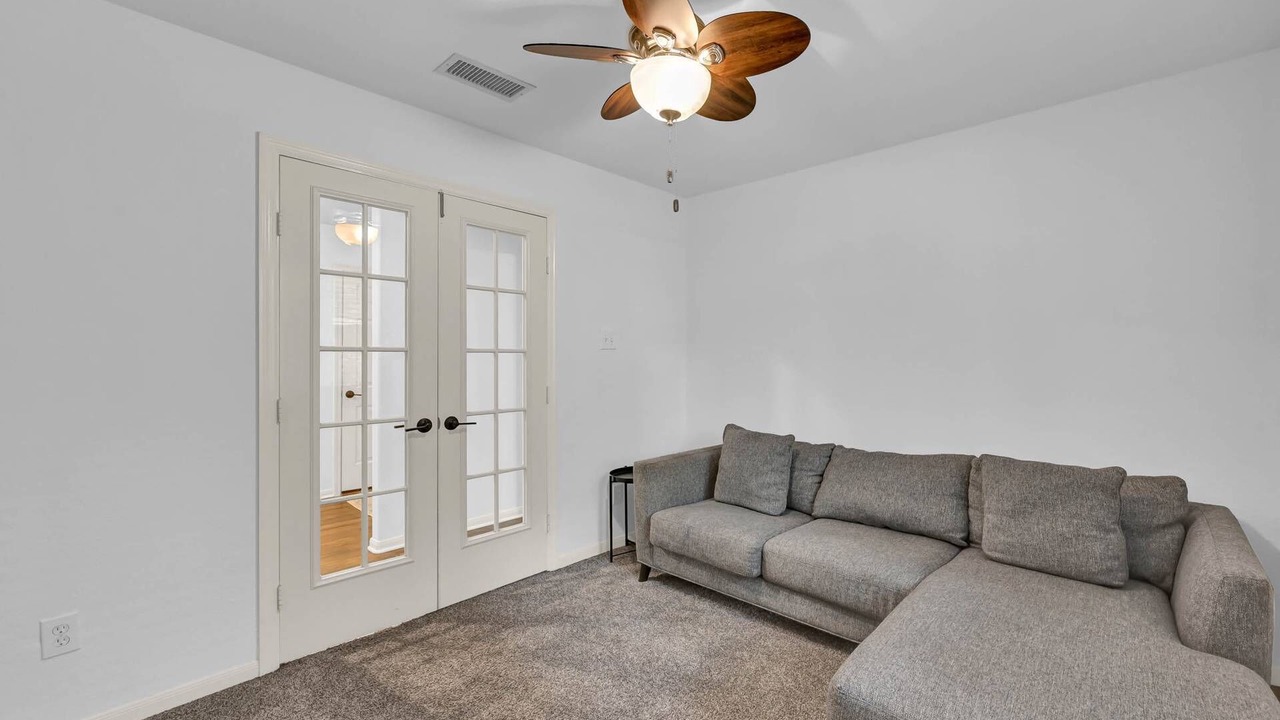 Photo of Bedroom in College Park