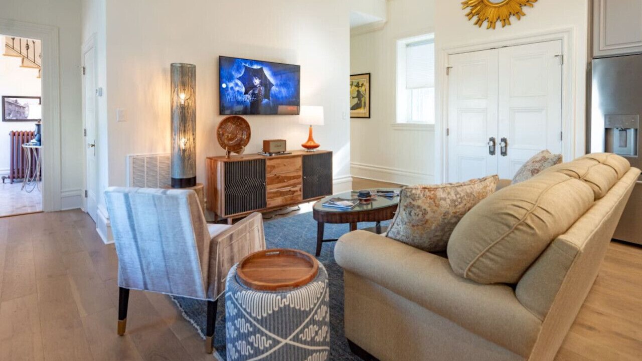 Photo of Livingroom in Central Business District