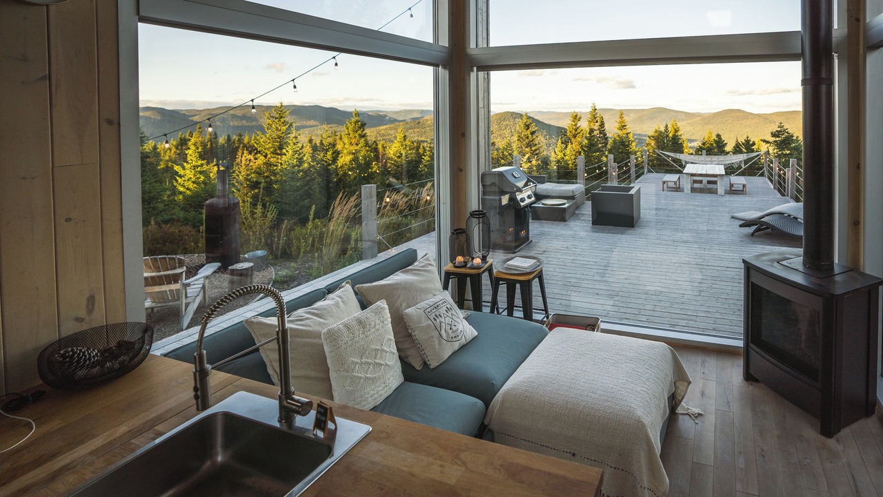 Photo of Livingroom in Lac Beauport