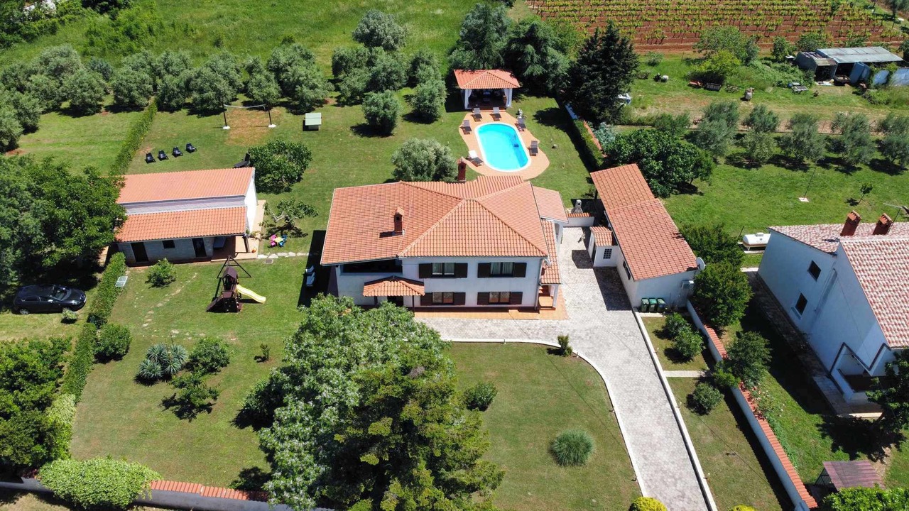 Photo of Outdoor in Muntic
