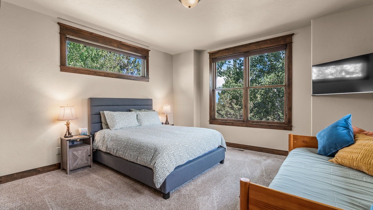 Photo of Bedroom in Powell Butte