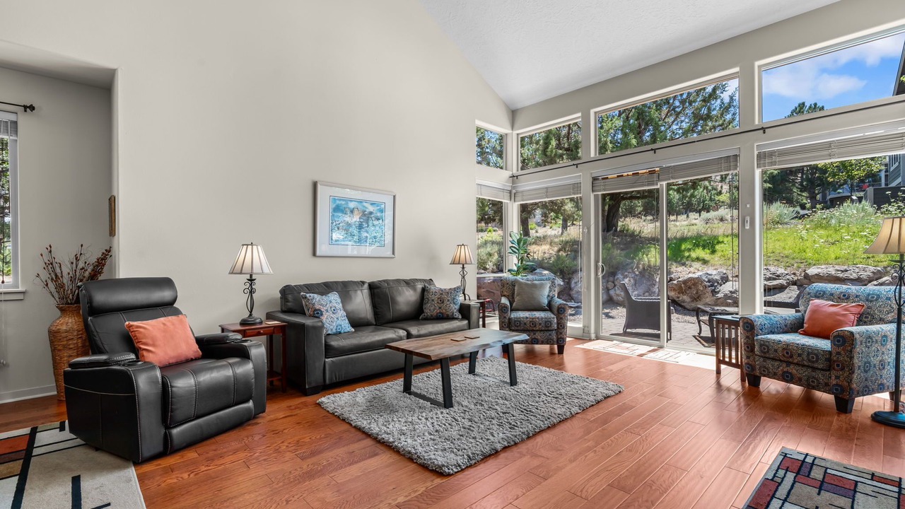 Photo of Livingroom in Redmond