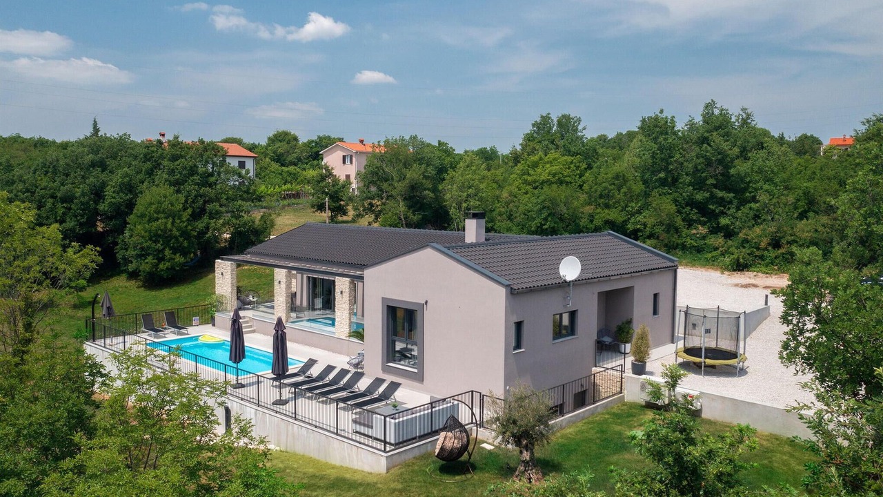 Photo of Outdoor in Nedescina