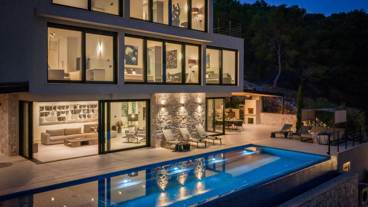 Photo of Outdoor in Cove Rogacic