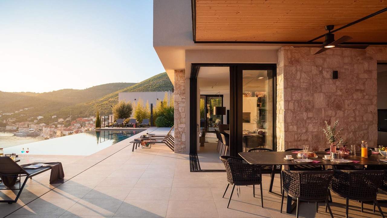 Photo of Outdoor in Cove Rogacic