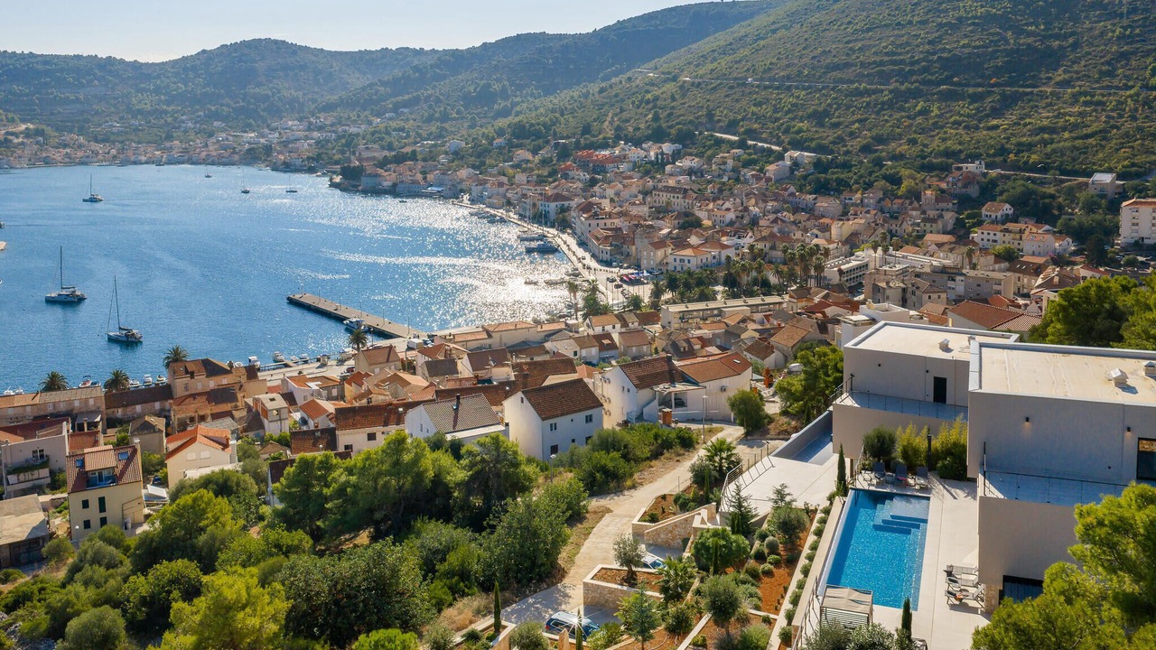 Photo of Others in Cove Rogacic