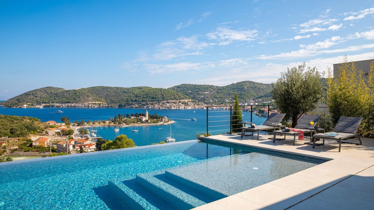 Photo of Outdoor in Cove Rogacic