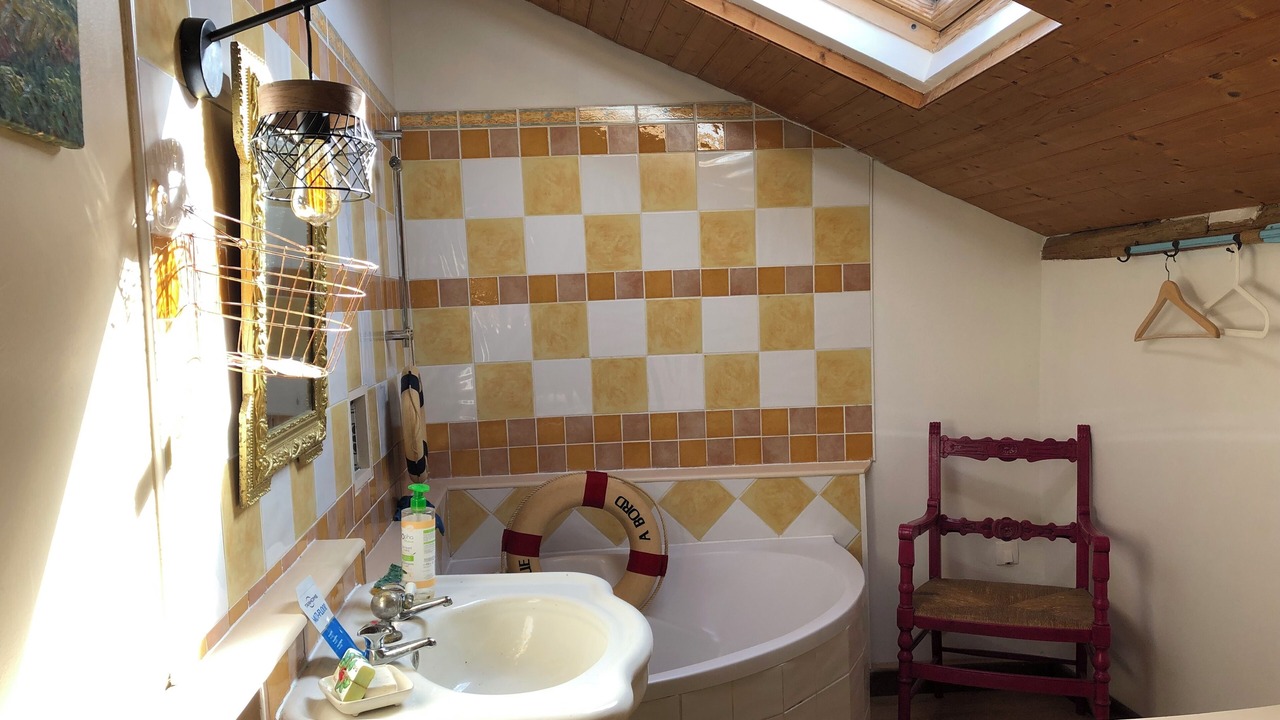 Photo of Bathroom in Moissac