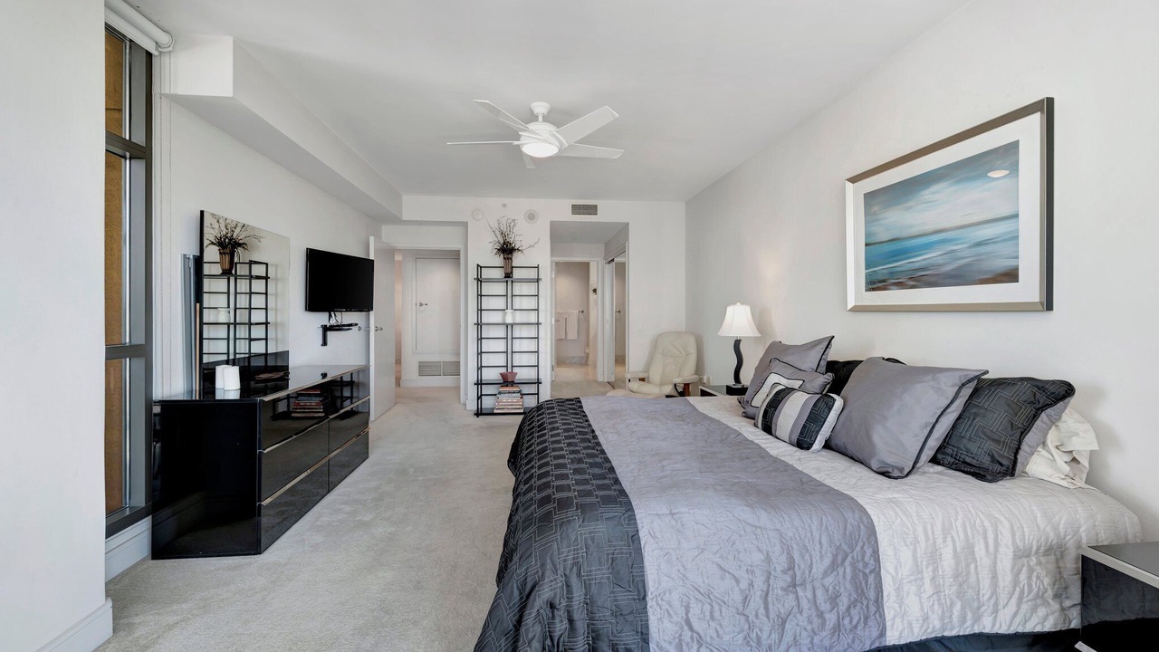 Photo of Bedroom in Marina District