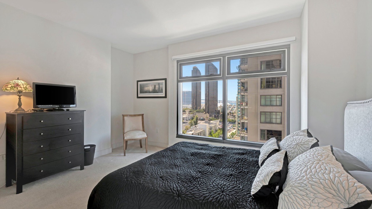Photo of Bedroom in Marina District