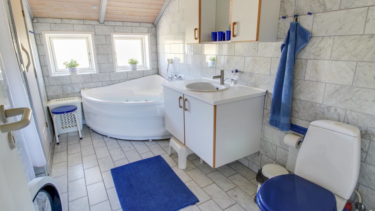 Photo of Bathroom in Rindby Strand