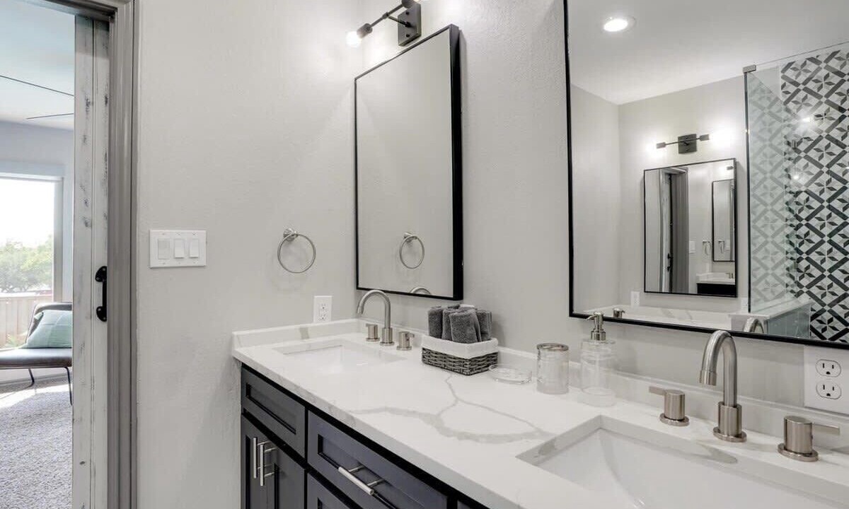Photo of Bathroom in Rockwall