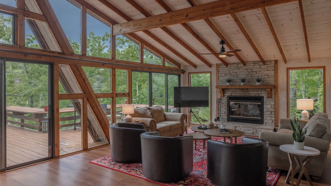 Photo of Livingroom in Innsbrook