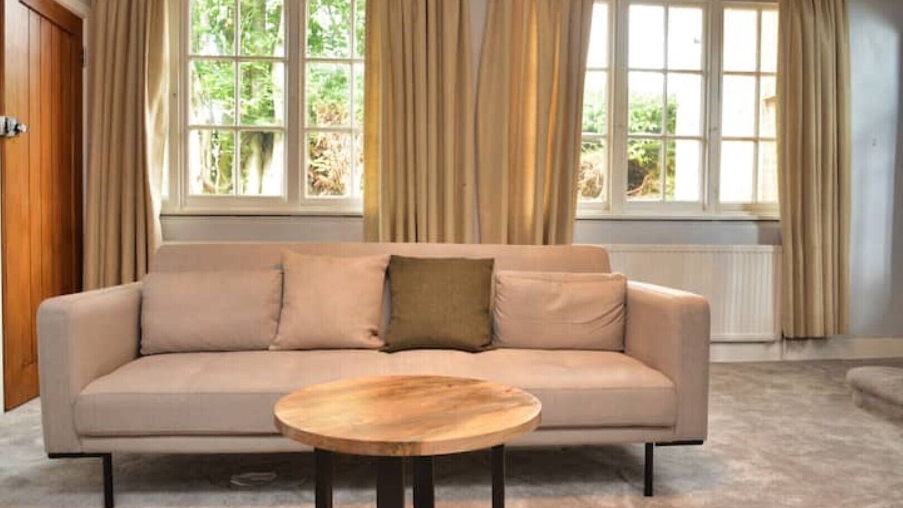 Photo of Livingroom in Crondall