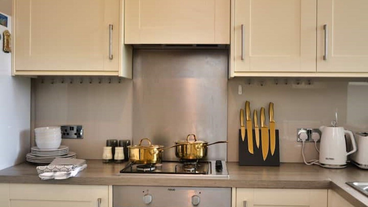 Photo of Kitchen in Crondall