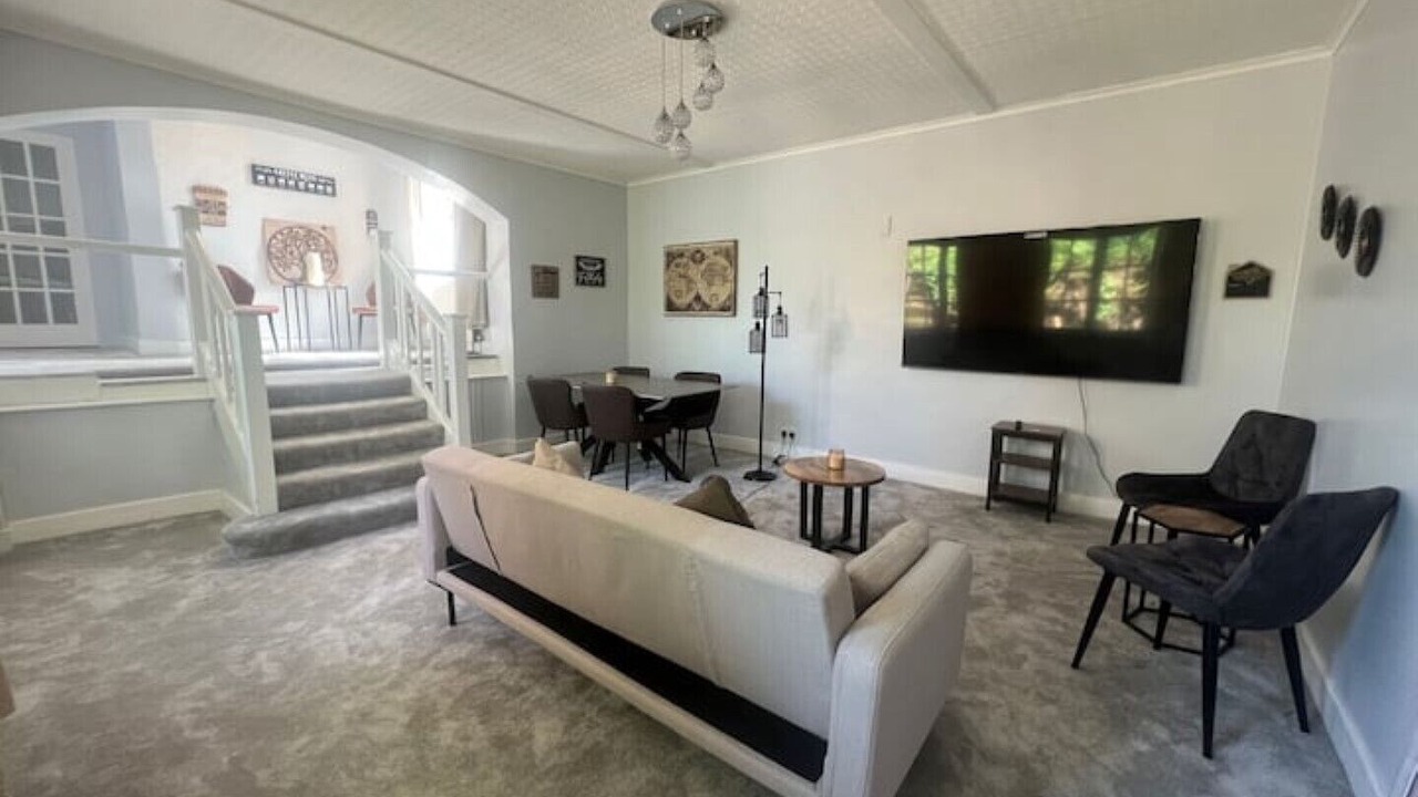 Photo of Livingroom in Crondall