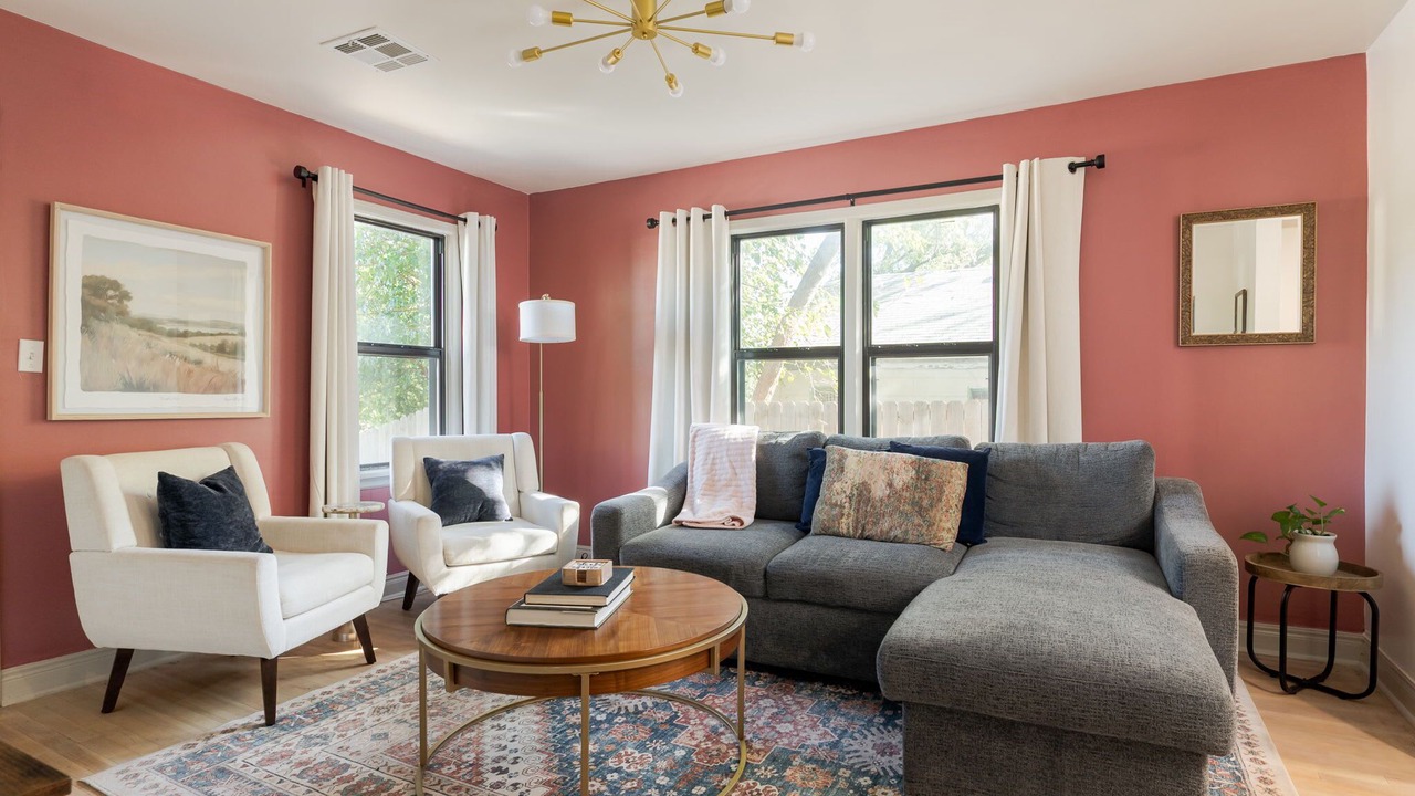 Photo of Livingroom in Edmond