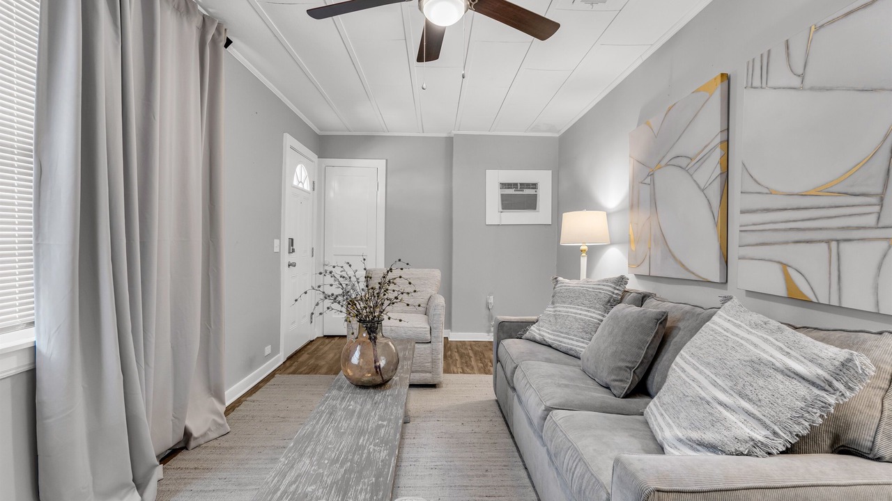 Photo of Livingroom in Starkville