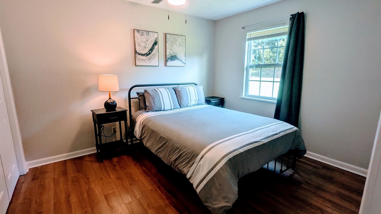 Photo of Bedroom in Calhoun