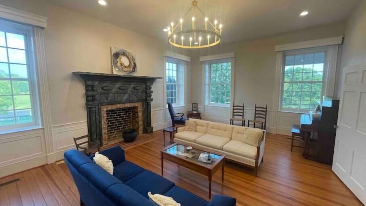 Photo of Livingroom in Weyers Cave