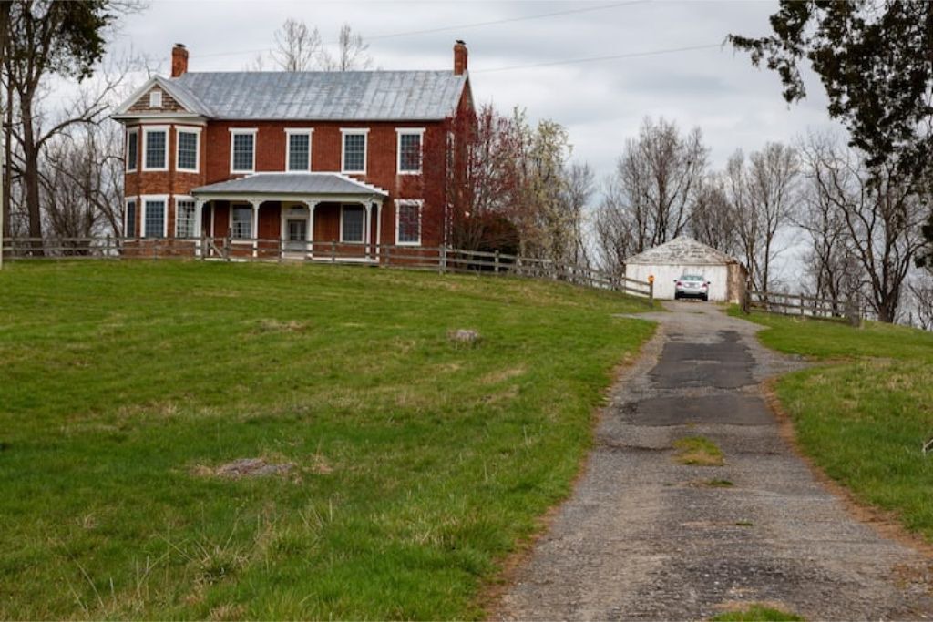 Photo of Outdoor in Weyers Cave