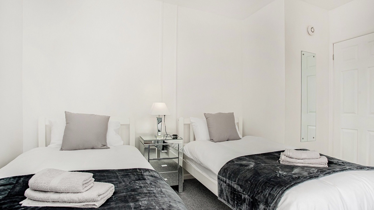 Photo of Others in Stenalees