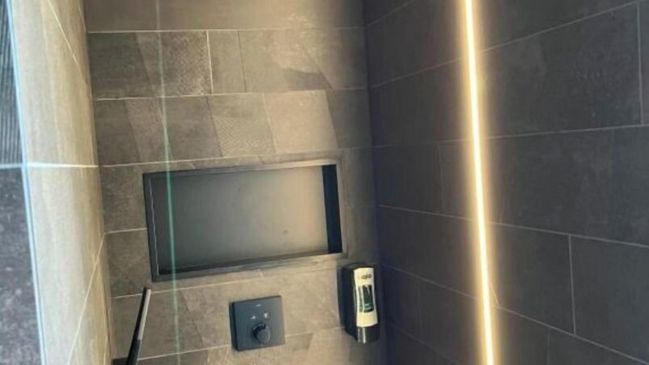 Photo of Bathroom in Espalion