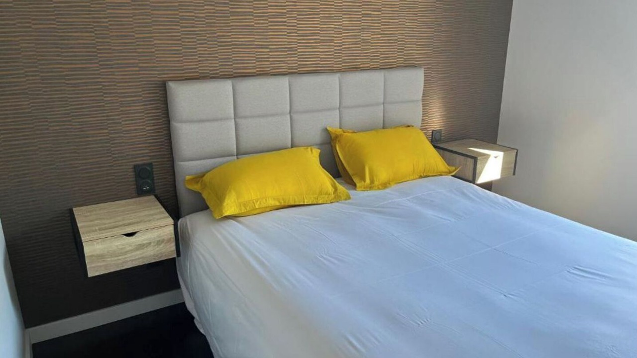 Photo of Bedroom in Espalion