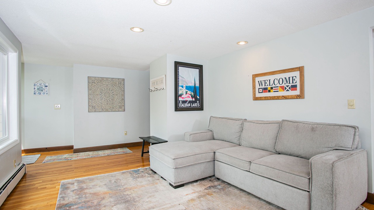 Photo of Livingroom in Bourne