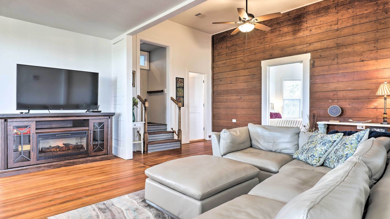 Photo of Livingroom in Schulenburg