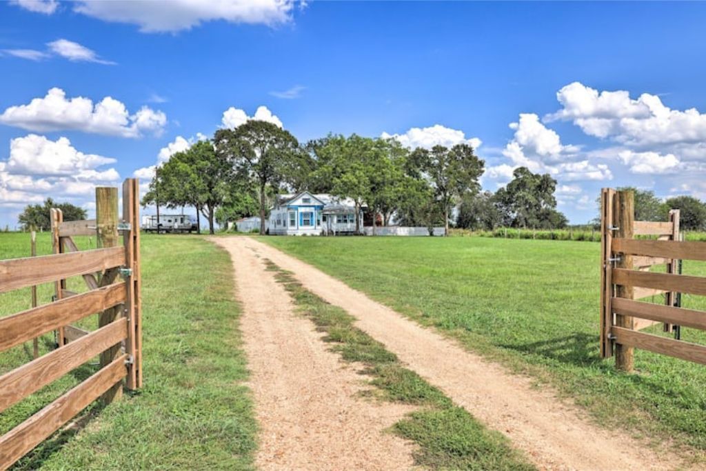 Photo of Others in Schulenburg