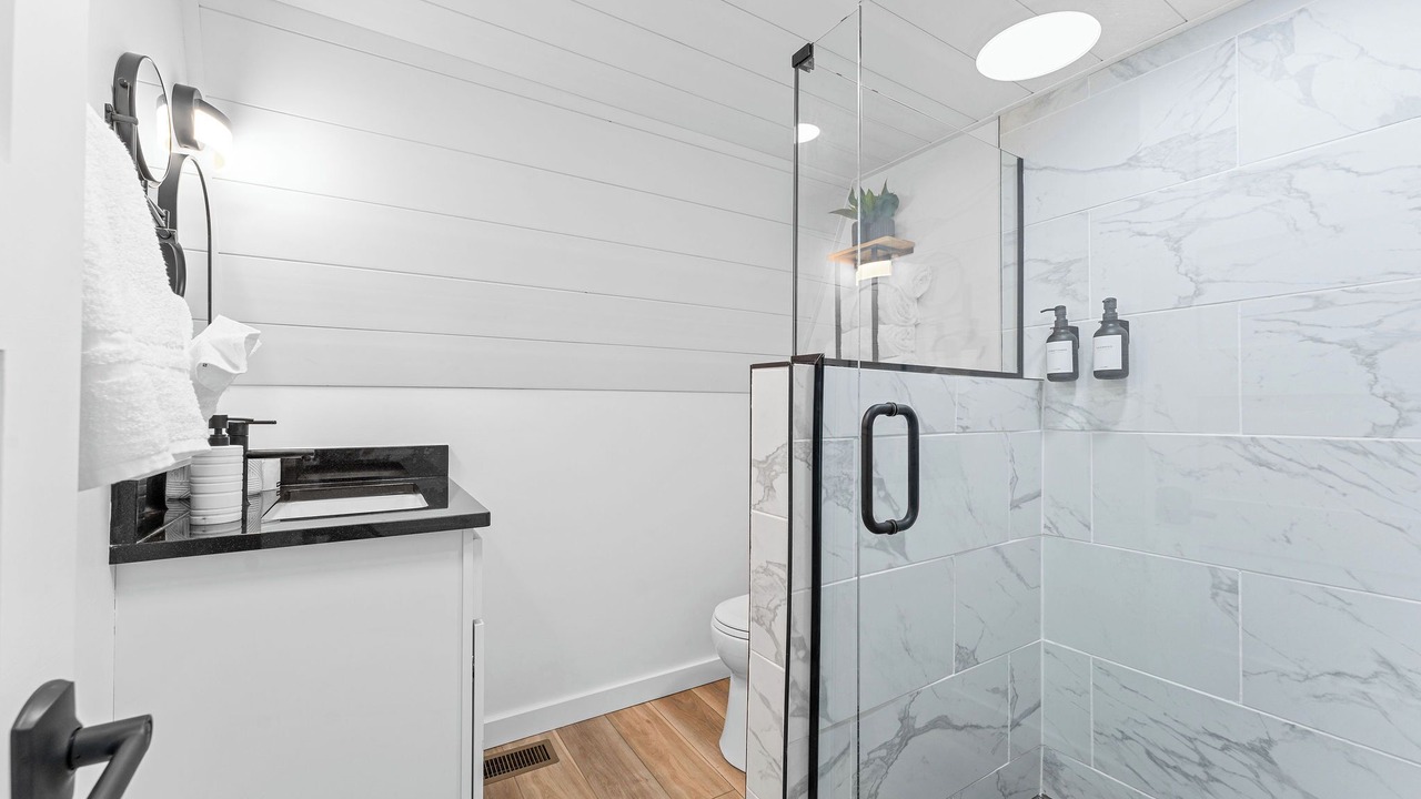 Photo of Bathroom in Lampe
