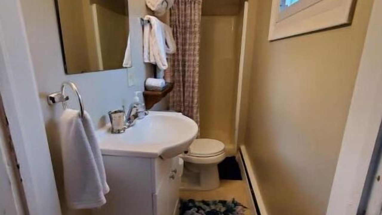 Photo of Bathroom in Auburn
