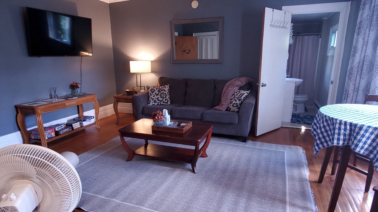Photo of Livingroom in Auburn