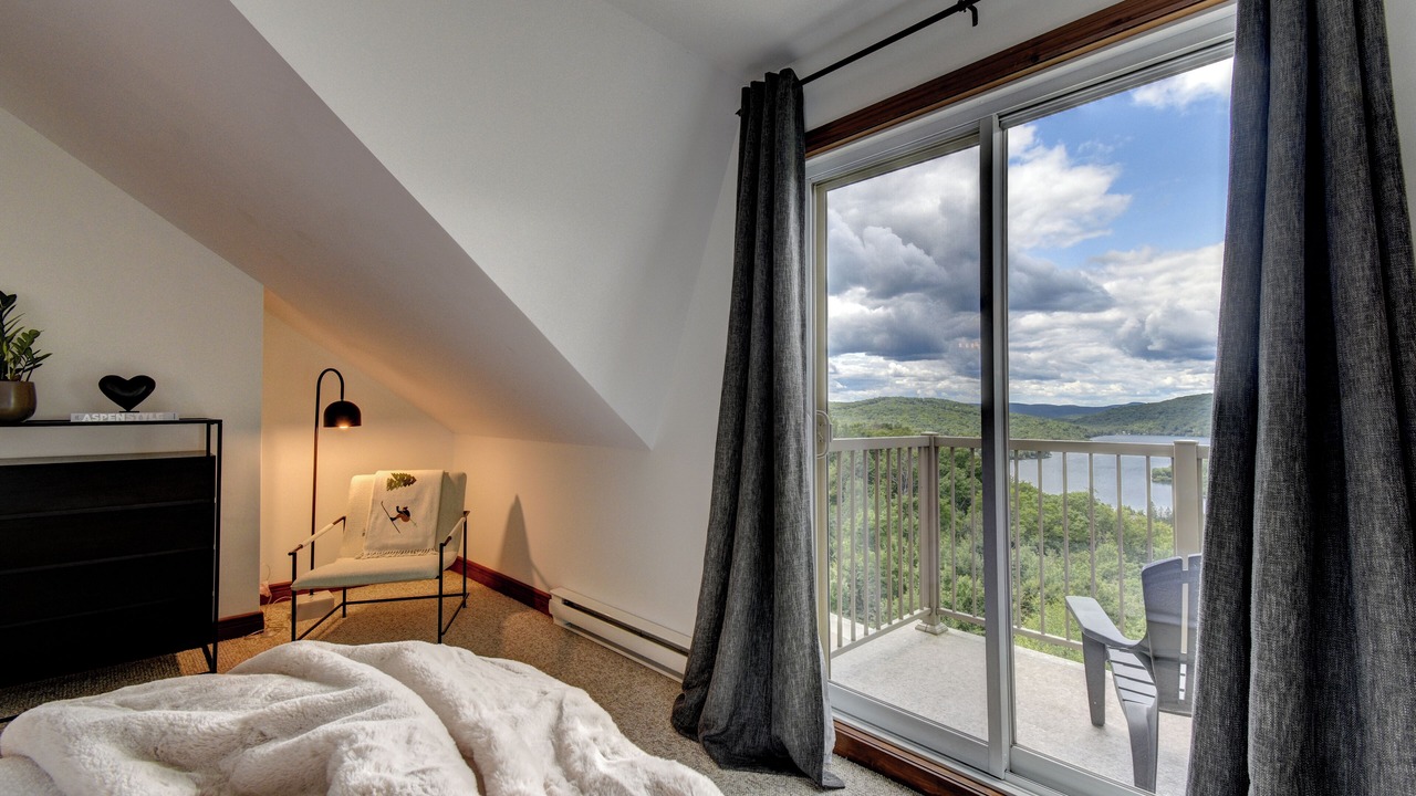 Photo of Bedroom in Mont-Tremblant Village