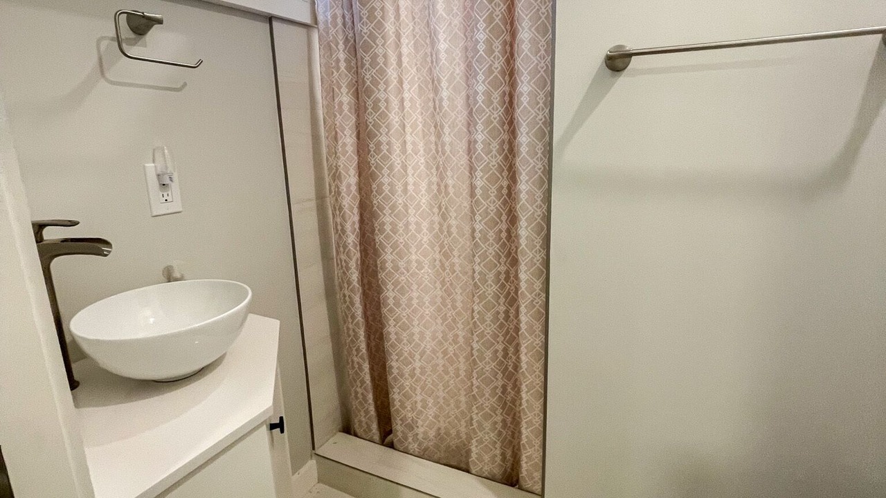 Photo of Bathroom in Arefth
