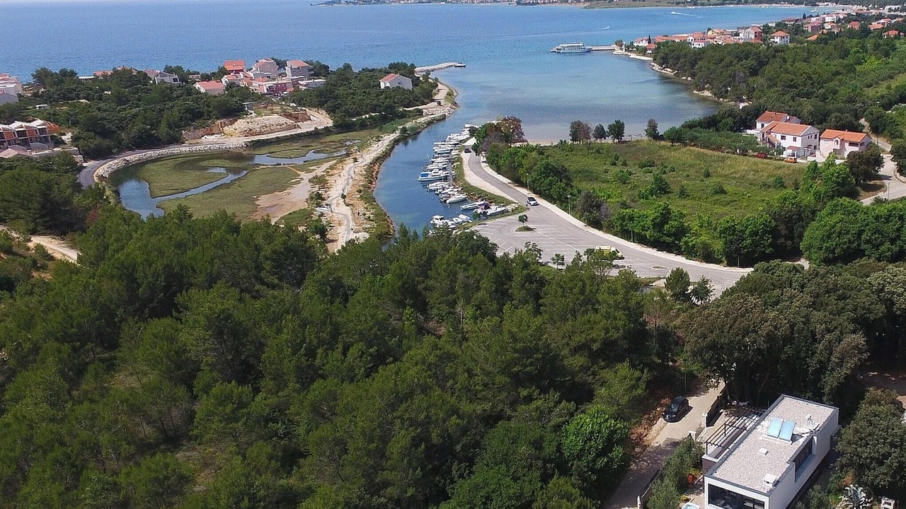 Photo of Others in Zaton