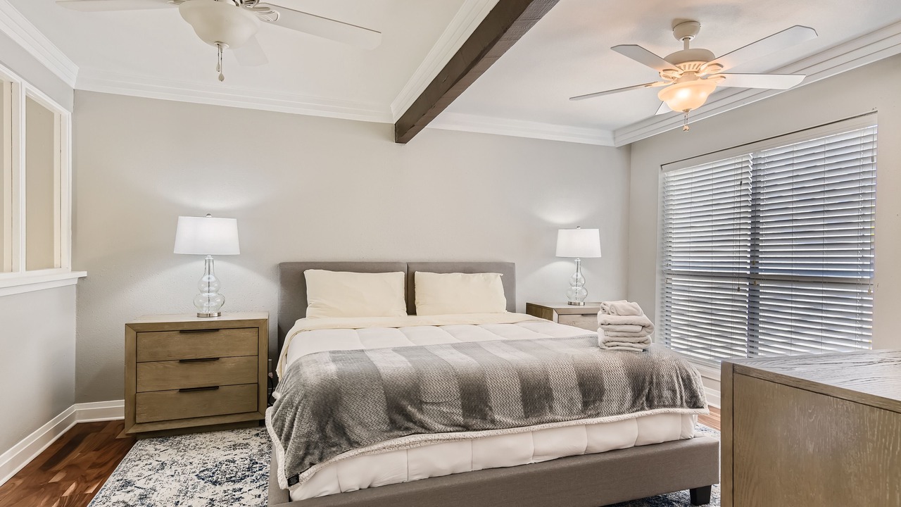 Photo of Bedroom in Lakeway