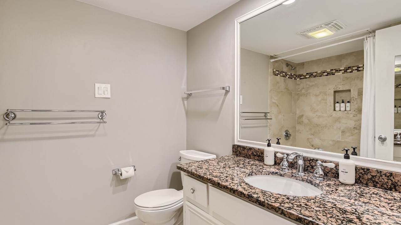 Photo of Bathroom in Lakeway