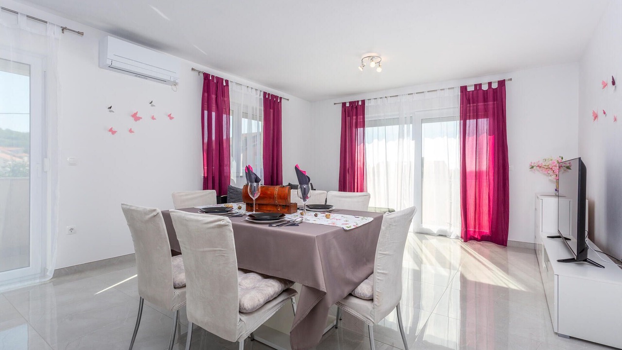 Photo of Bedroom in Sarsoni