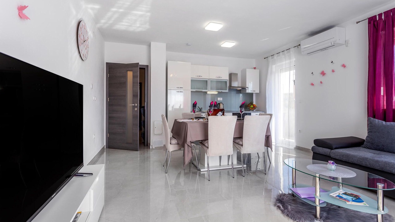Photo of Bedroom in Sarsoni